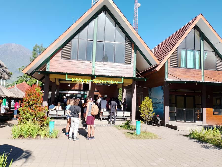 3d/2n trekking mount rinjani summit lake & hot springs - The guide and porter setup: what you gain, what to watch
