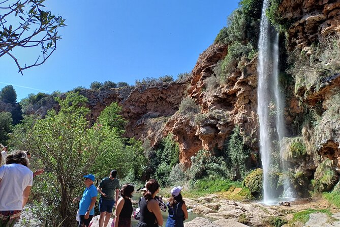 A day tour in Montanejos hot springs. - The river swim at Salto de la Novia (Girlfriend Waterfall)