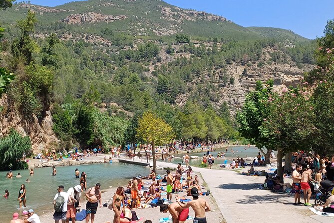 A day tour in Montanejos hot springs. - Price and value: why the admission-included model can be worth it