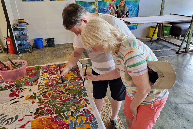 Batu Caves, Waterfalls & Hot Springs Day Tour from Port Klang - Jadi Batek Gallery: Watching Batik Get Made (Not Just Sold)