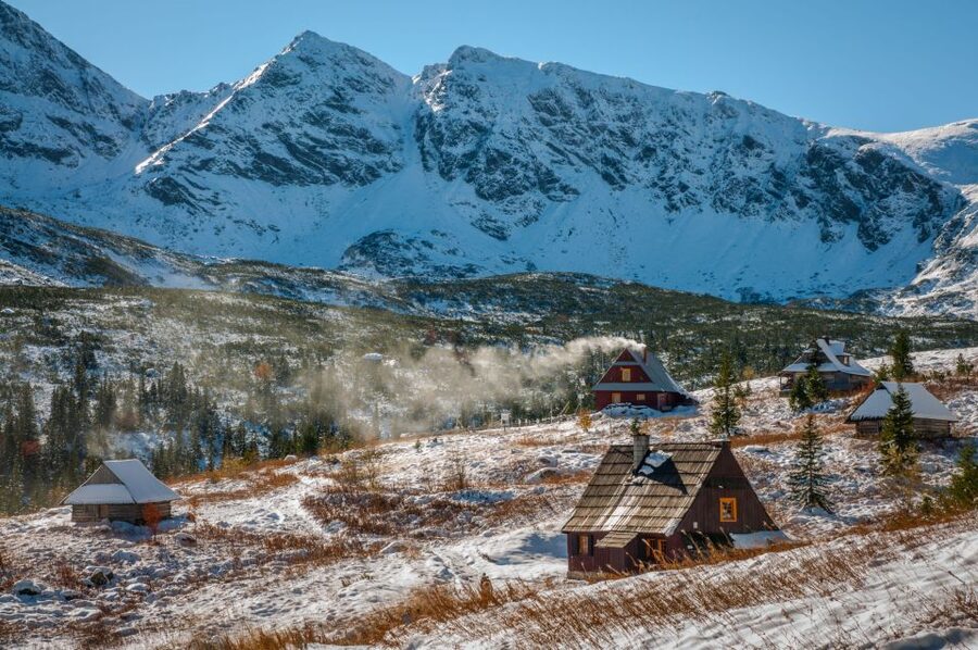 From Krakow: Hot Springs and Zakopane with Gubałówka - Chochołów Wooden Houses: Góral culture beyond the postcards