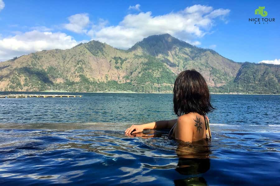 From Ubud: Mount Batur Shared Jeep Sunrise & Hot Spring Tour - The Mount Batur Jeep Portion: Viewpoints, Terrain, and Photo Time
