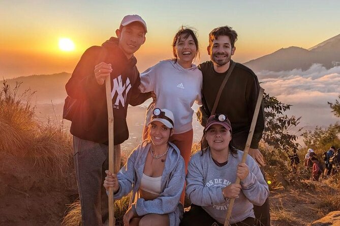 Mount Batur Sunrise Trekking - All Inclusive - Walking in the dark: the trail under stars and the sky show