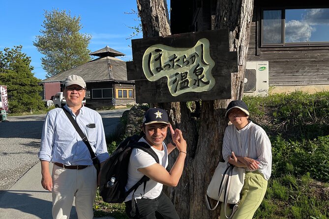 Mt FUJI - Panoramic Tour w/ Hoto Lunch, JP Sake & Onsen tatto OK! - Misaka Pass Lunch and the Road Between Viewpoints