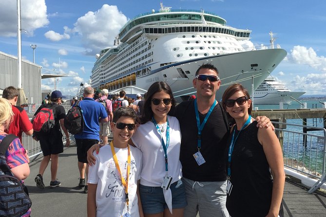 Private, via beaches, Kiwi farm to Rotorua 8 lakes & Geothermal - Key moments worth prioritizing