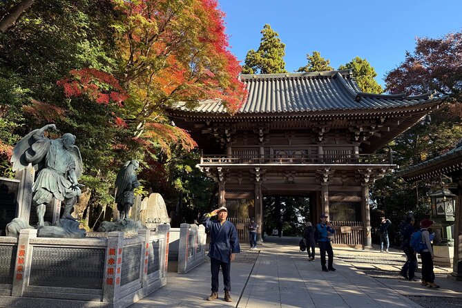 Samurai Guide Sho’s Mt. Takao Hike, Temple & Onsen from Shinjuku - Chairlift descent vs. walking down Trail No. 1
