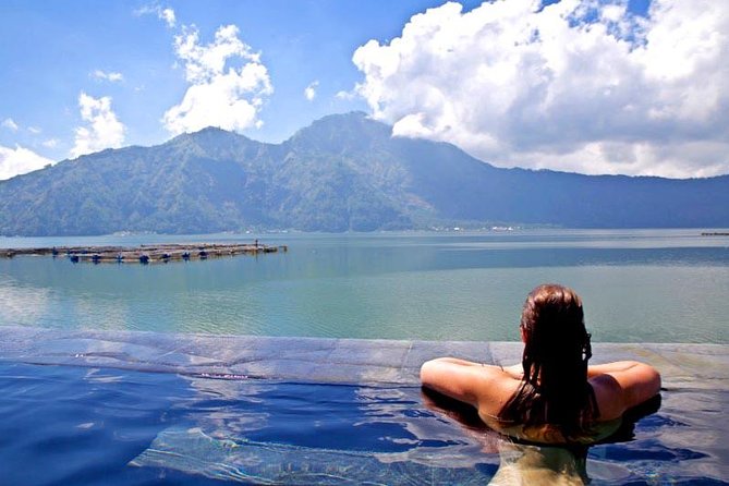 Ubud Volcano Lake and Natural Hot Spring Tour - Tegenungan Waterfall: a classic finish, one hour to enjoy it