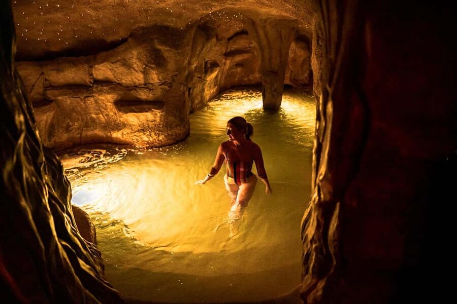 Warrnambool: Deep Blue Hot Springs Entry Ticket - Mineral baths, Hidden Falls, and Waterfall Cave